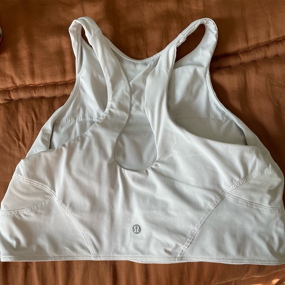 Bundle of 3 size 12 lululemon mesh back train bras - Picture 8 of 9
